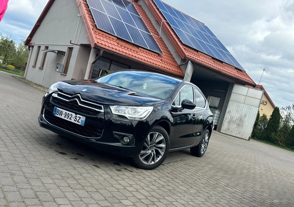 Citroen DS4 cena 29400 przebieg: 158222, rok produkcji 2012 z Ostrołęka małe 172